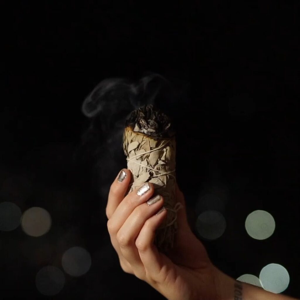 Instagram post from sahumo.rituales. This post is in position 4.