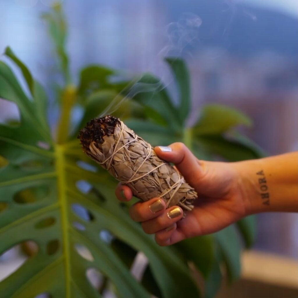 Instagram post from sahumo.rituales. This post is in position 1.